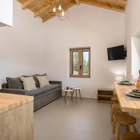Villa Seva Sea View - Perfect For Romantic Getaways With Pool And Sunrise & Sea Views By Mana Gers *
