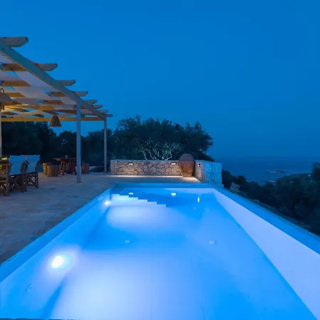 Seva Sea View - Perfect For Romantic Getaways With Pool And Sunrise & Sea Views By Mana Gers Villa