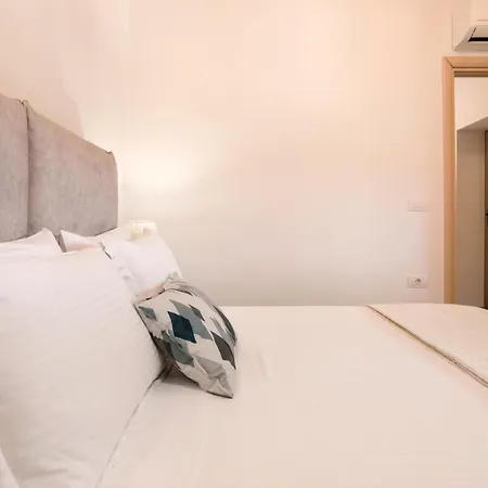 Villa Seva Sea View - Perfect For Romantic Getaways With Pool And Sunrise & Sea Views By Mana Gers